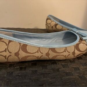 Coach Women's brown flats with light blue bow detail